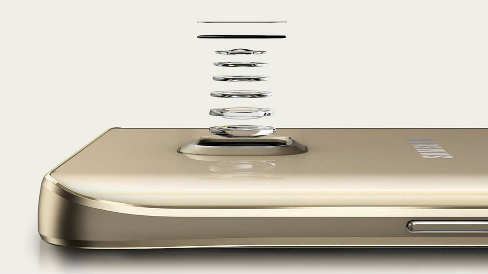 Animation of gold platinum Galaxy Note5 camera components